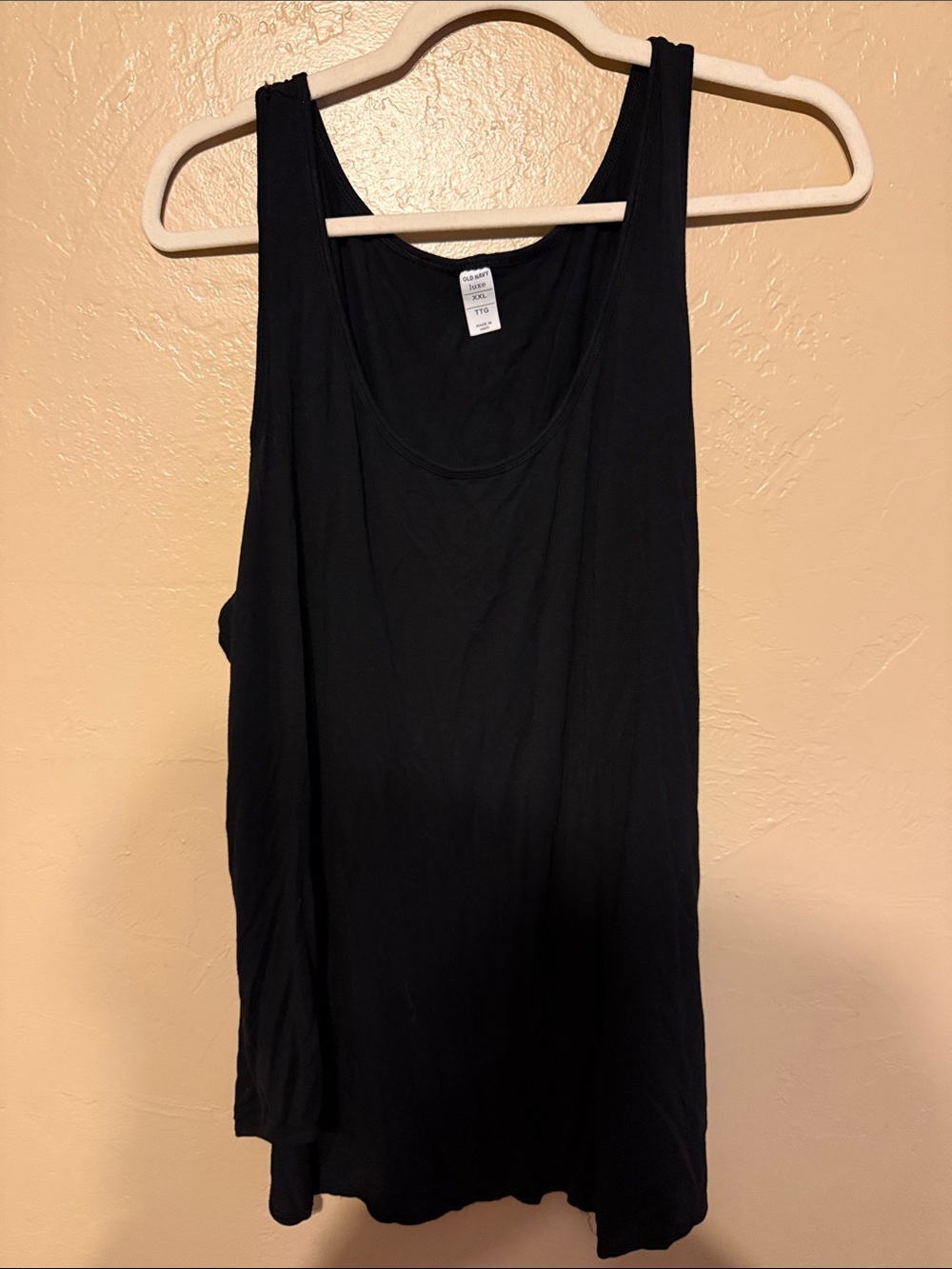 Old Navy Black Scoop Neck Tank